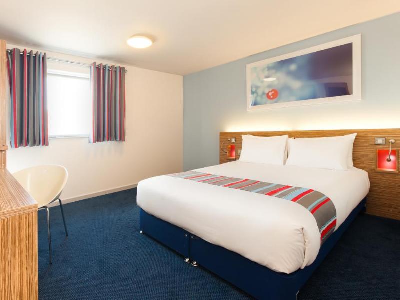 Travelodge High Wycombe Central Esterno foto