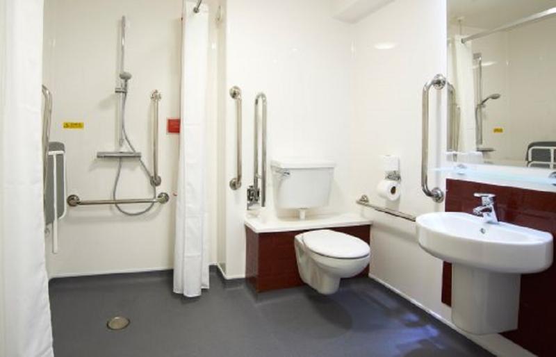 Travelodge High Wycombe Central Esterno foto